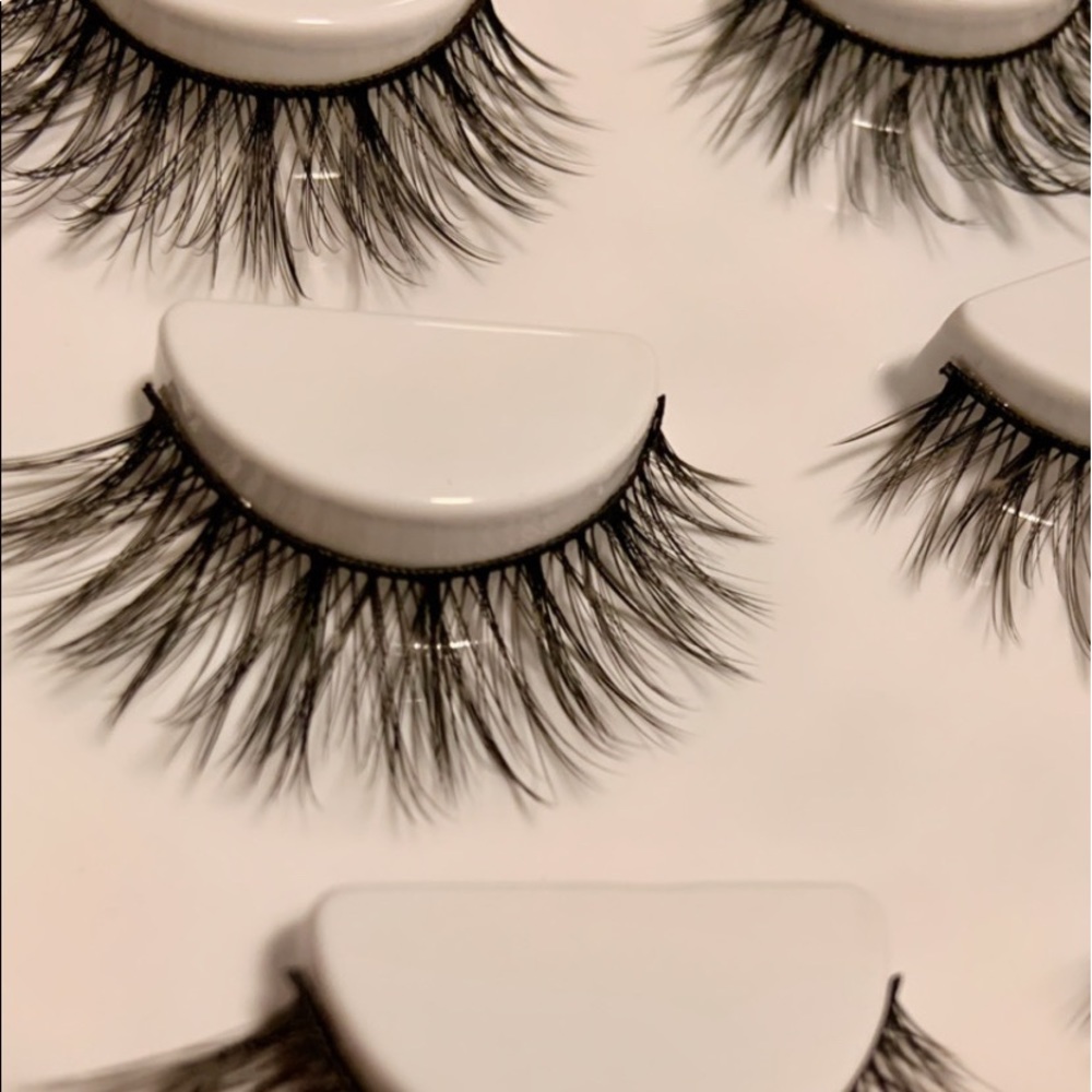 3D Wispy Eyelashes (4 pairs)